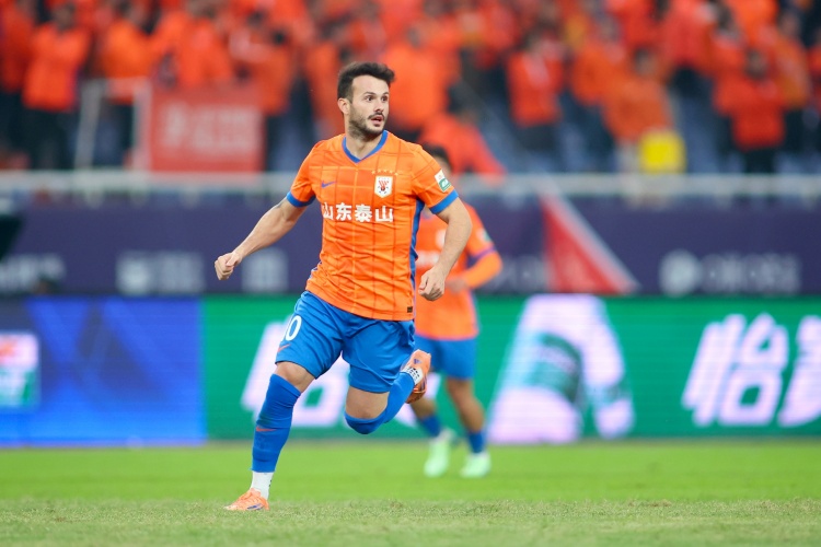 世界杯高清播放软件-媒体人：泰山为瓦科提供1+1合同，双方一拍即合