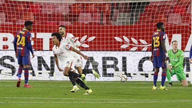 世界杯官方app下载-巴萨中卫毁人不倦，“弟弟”足以毁掉巴萨本赛季努力