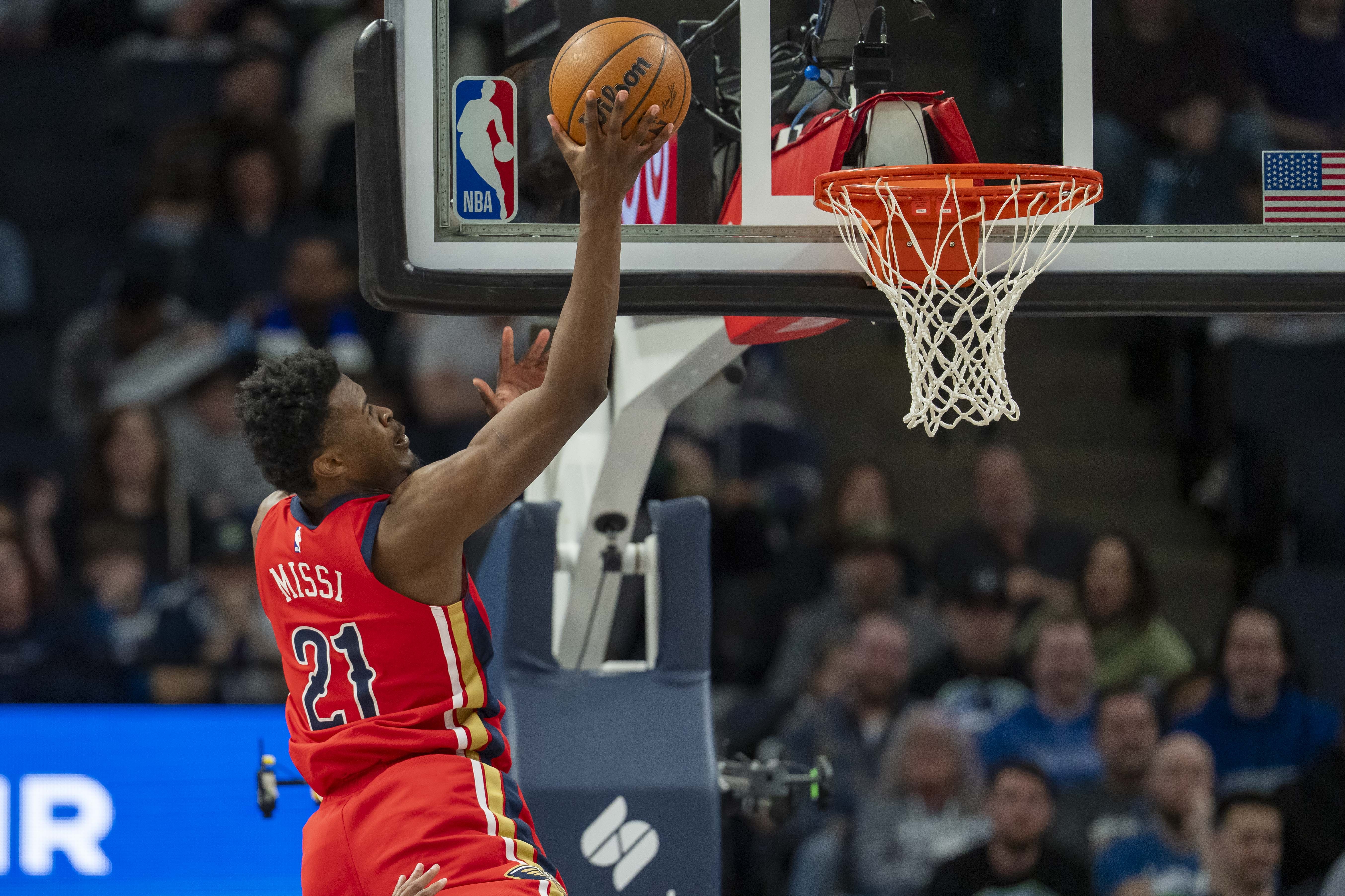 世界杯官网直播平台-得分赛季新高！米西9中8高效拿下18分13板3助4帽 4前场板